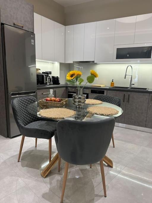 Menda Suite Heraklion  Екстер'єр фото