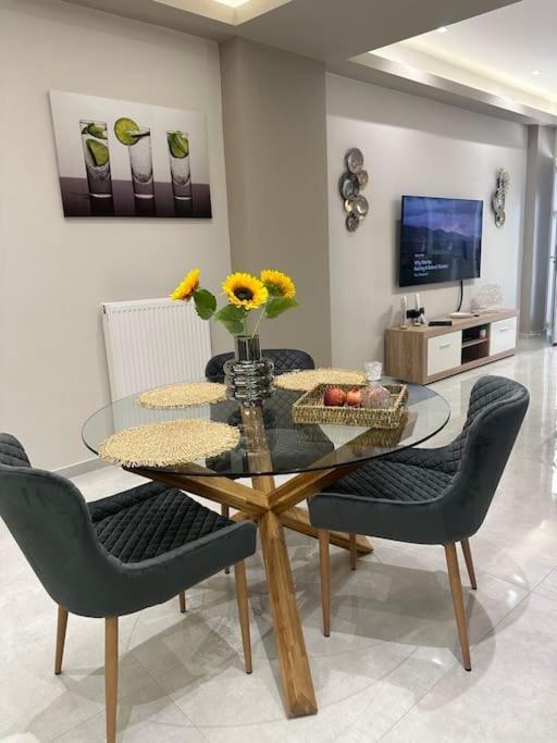 Menda Suite Heraklion  Екстер'єр фото